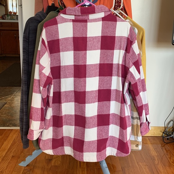 Members Mark Women Berry and Off White Plaid Shacket - Picture 8 of 10